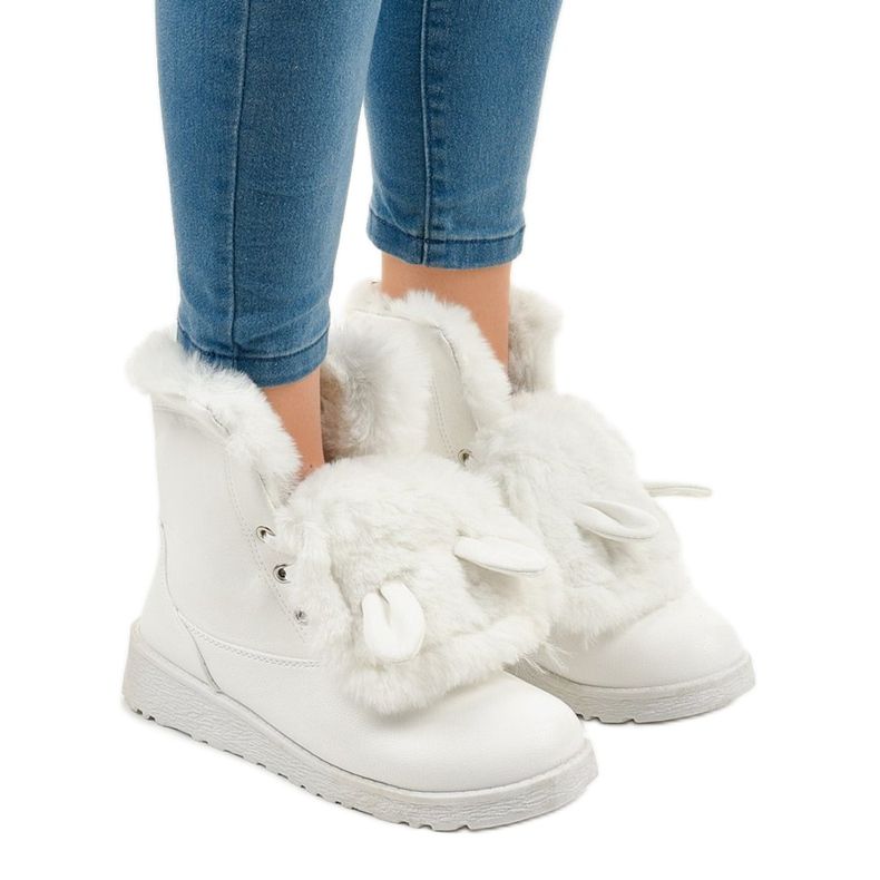 Białe ocieplane traperki Alrindra