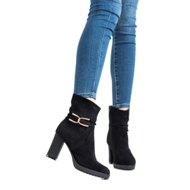 SHELOVET Botki Ze Złotą Ozdobą czarne