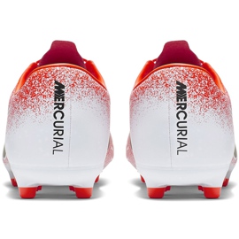 Buty piłkarskie Nike Mercurial Vapor 12 Academy Mg AH7375 801 wielokolorowe czerwone