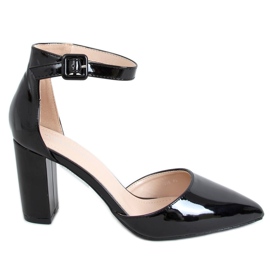 Czółenka na słupku lakierowane czarne 4036 Black