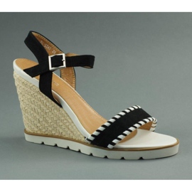 Marqullz Sandały na koturnie 6240 plecionka czarne