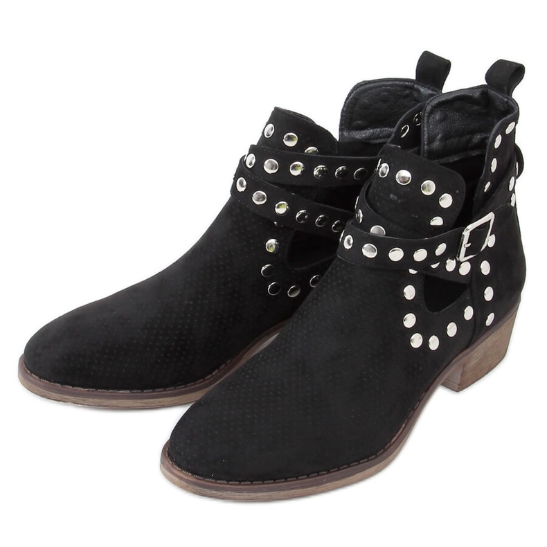 Botki wycięte z ćwiekami czarne NS196P Black