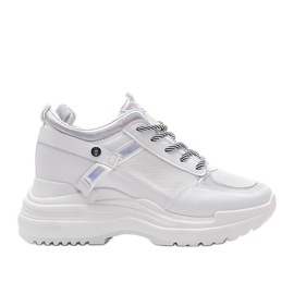 Białe sneakersy na grubej podeszwie Johana