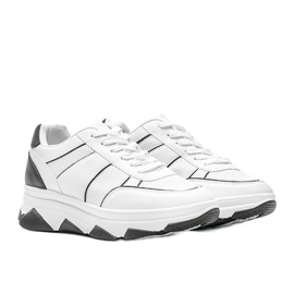 Biało czarne sneakersy Julissa białe