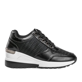 Czarne błyszczące sneakersy na koturnie Mara