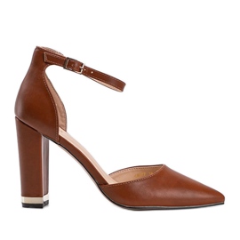 Brązowe czółenka na słupku Kaelyn