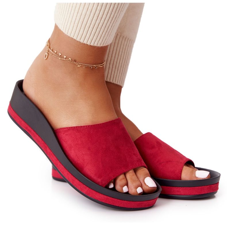 Klapki Na Koturnie Vinceza 21-17113 Czerwone czarne