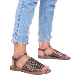 Brązowe metaliczne sandały z ćwiekami Luxy