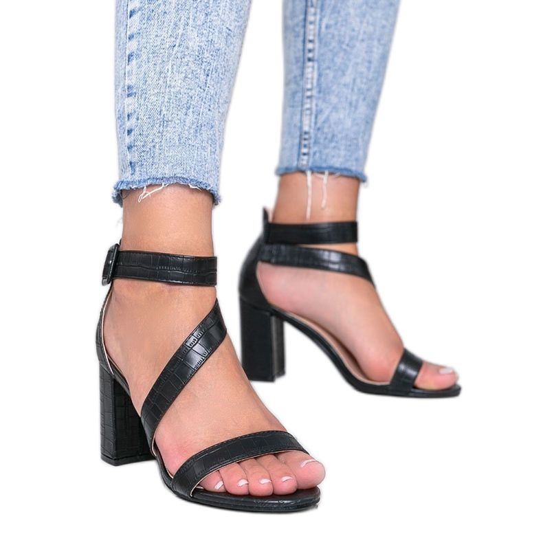 Czarne sandały na słupku Silver Dust