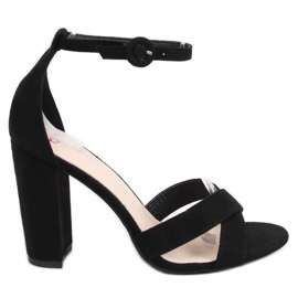 Sandałki na słupku czarne TU133P Black