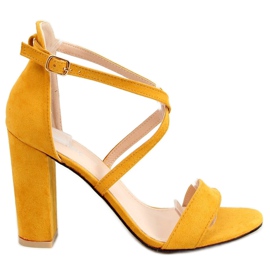 Sandałki na słupku miodowe GG-88P Yellow żółte