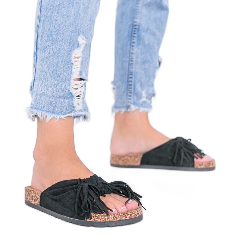 Czarne klapki na korkowej podeszwie Crys