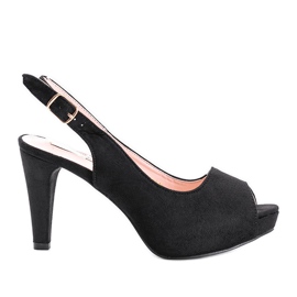 Czarne sandały na szpilce Juna