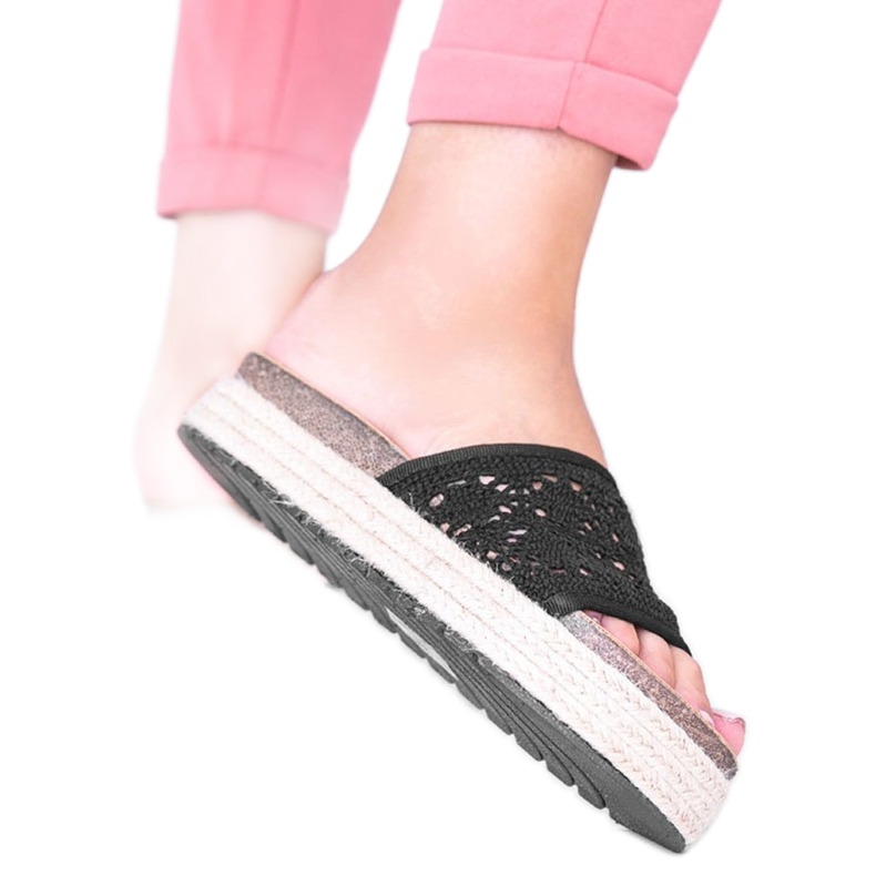 Czarne klapki koronkowe Glam Shape