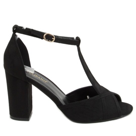 Sandałki na obcasie czarne P1L1798-3 Black