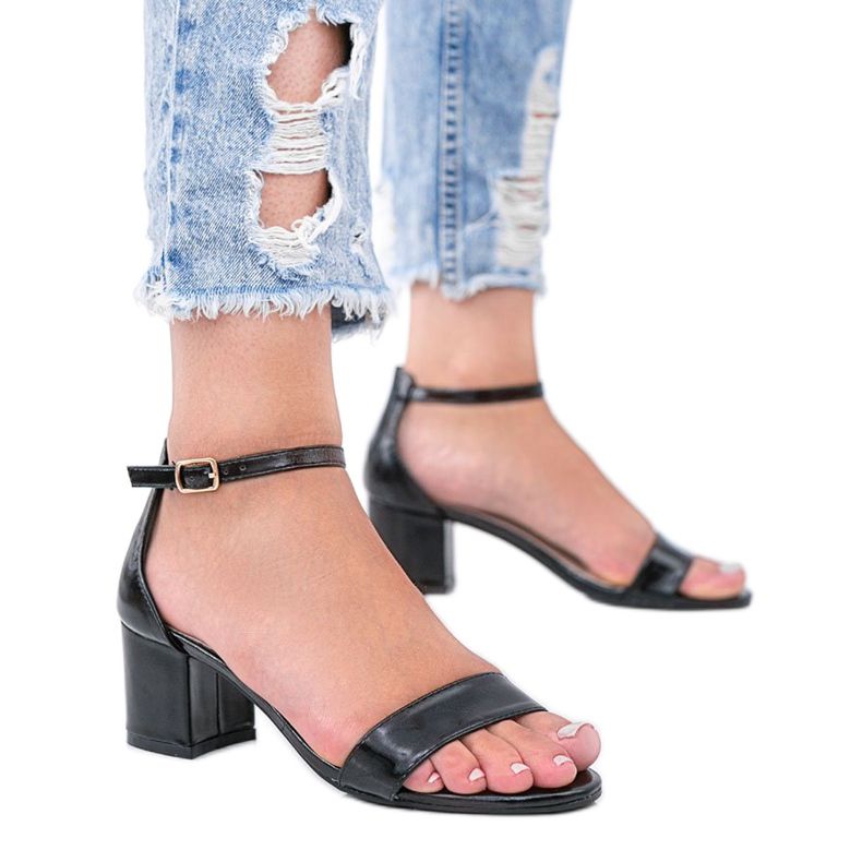 Czarne sandały na niskim słupku Love Bites