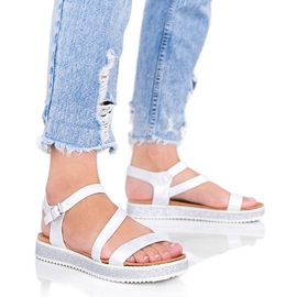 Srebrne błyszczące sandały damskie Peaches białe srebrny