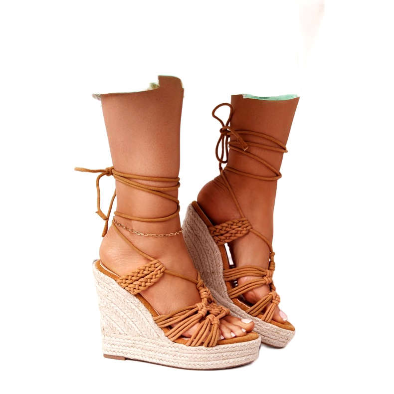 Wiązane sandały espadryle damskie na koturnie z plecionką camel brązowe