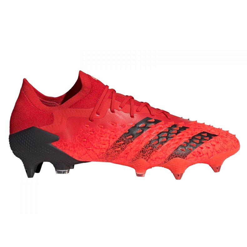 Buty piłkarskie adidas Predator Freak.1 Low Sg M FY6267 czerwony,czarny czerwone
