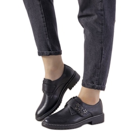 Srebrne półbuty wsuwane z ćwiekami GF-FD9 czarne