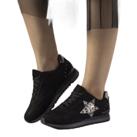 Czarne sneakersy sportowe ozdobione ćwiekami Ruler