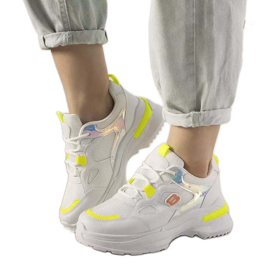 Białe sneakersy z holograficznymi wstawkami Going żółte