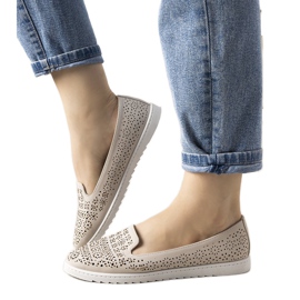 Beżowe mokasyny z ażurowym wzorem Catwalk beżowy