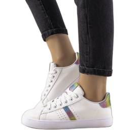 Białe tenisówki z tęczowym wykończeniem Rainbow