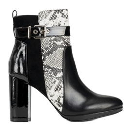 Czarne botki na słupku Peggie