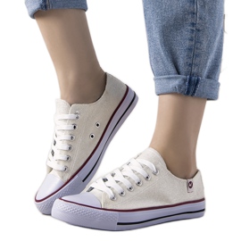 Kremowe błyszczące trampki damskie Guest beżowy