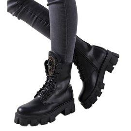 Czarne traperki z ozdobnym językiem Romaine