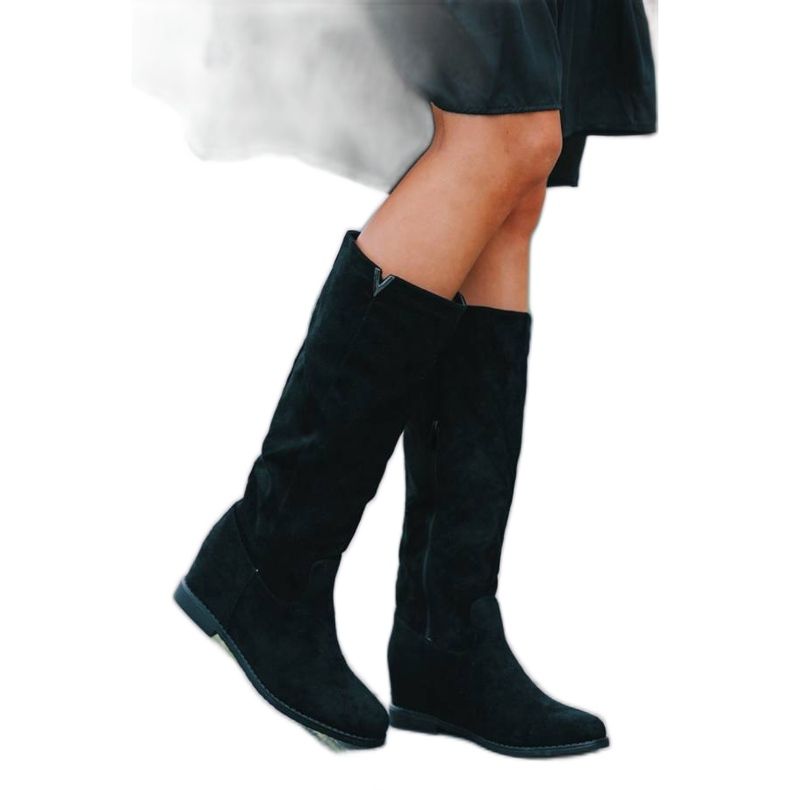 Czarne kozaki na krytym koturnie Nana