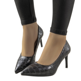 Czarne czółenka na szpilce Byatt