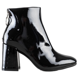 Lucky Shoes Lakierowane Botki Na Słupku czarne