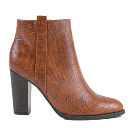 Camelowe botki na słupku krokodyli wzór Remini brązowe
