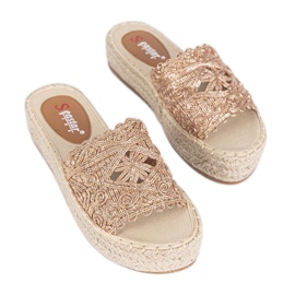 Różowe klapki na platformie Sudden Draft