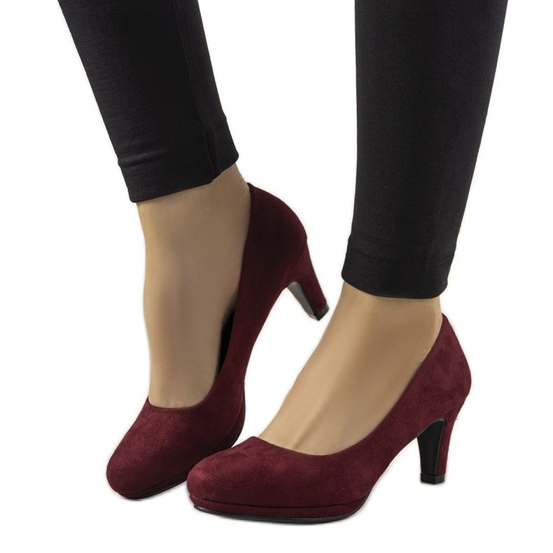 Bordowe czółenka na szpilce Eiffel czerwone