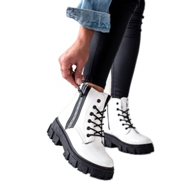 TRENDI Białe Wiązane Workery Na Platformie