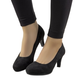 Czarne czółenka na szpilce Eiffel