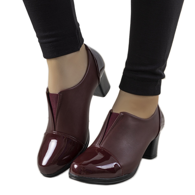 Bordowe półbuty na słupku Villareal czerwone