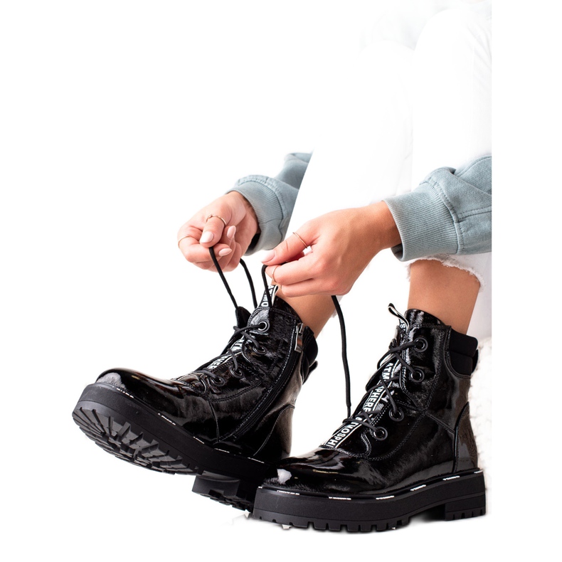 Skórzane czarne botki Artiker