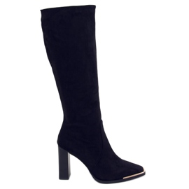 Kozaki zamszowe na obcasie Clara Black czarne