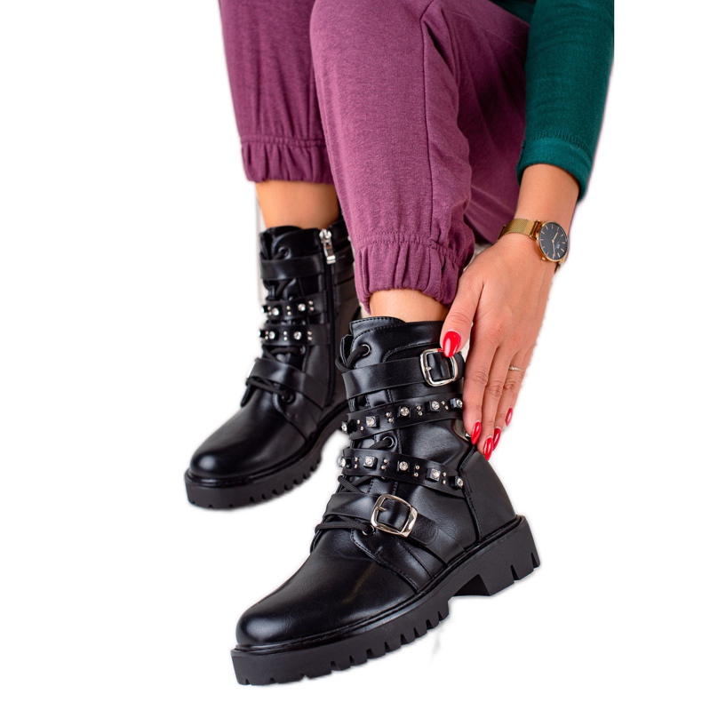 TRENDI Czarne Workery Z Dżetami