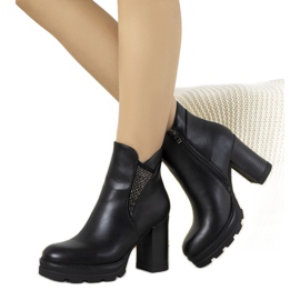 Czarne botki na słupku Ophelia