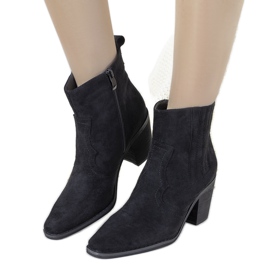 Czarne kowbojki z wstawkami skóry węża Babette