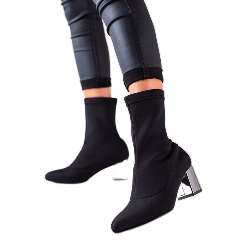 TRENDI Wsuwane Botki Ze Srebrnym Obcasem czarne