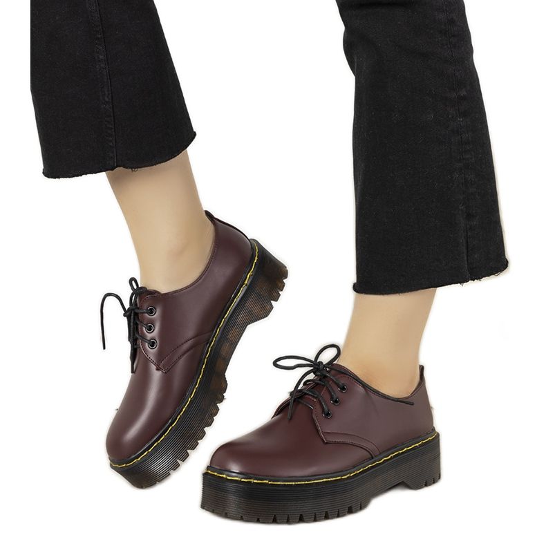 Bordowe półbuty na grubej podeszwie Ronde czerwone