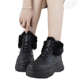 Czarne sneakersy z futerkiem Doreen