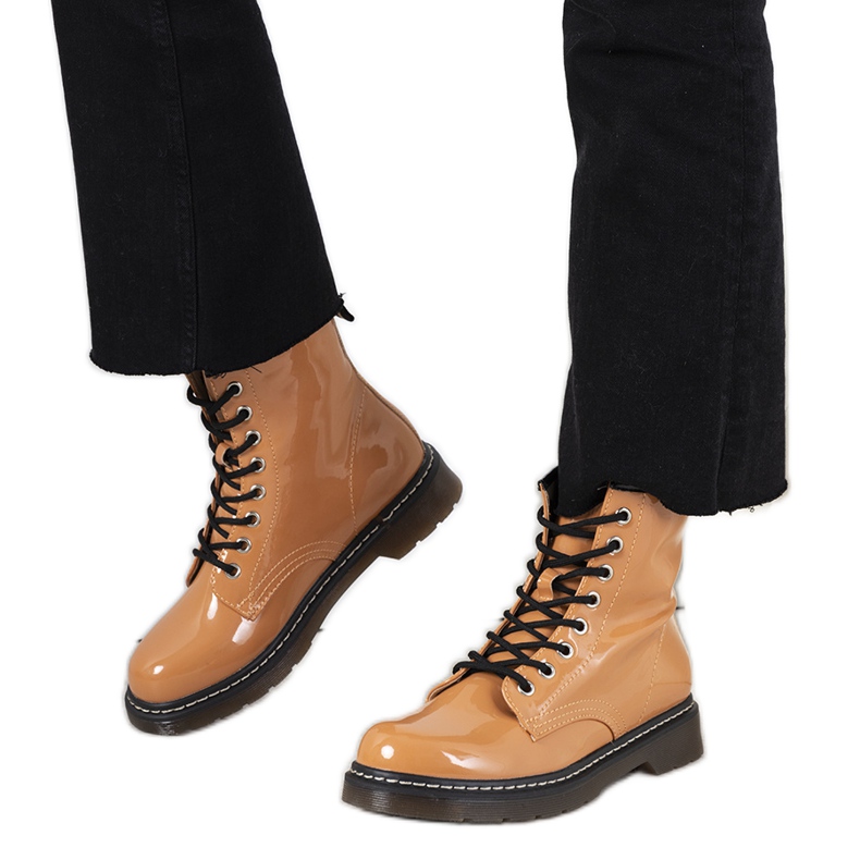 Pomarańczowe botki typu glany Publia