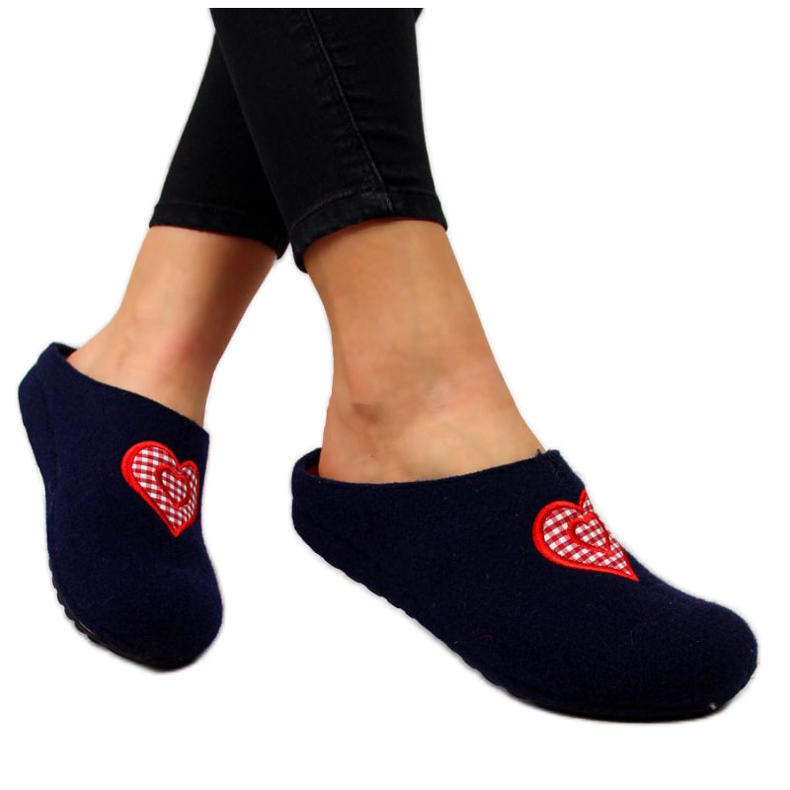 Kapcie domowe z sercem Panto Fino W INT1631 granatowe